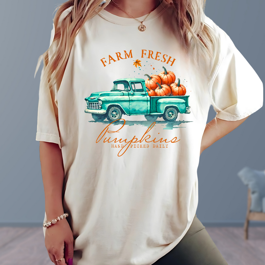 Farm Fresh Pumpkins Sweatshirt – Vintage Truck Fall Crewneck – Thanksgiving Autumn Pullover for Women